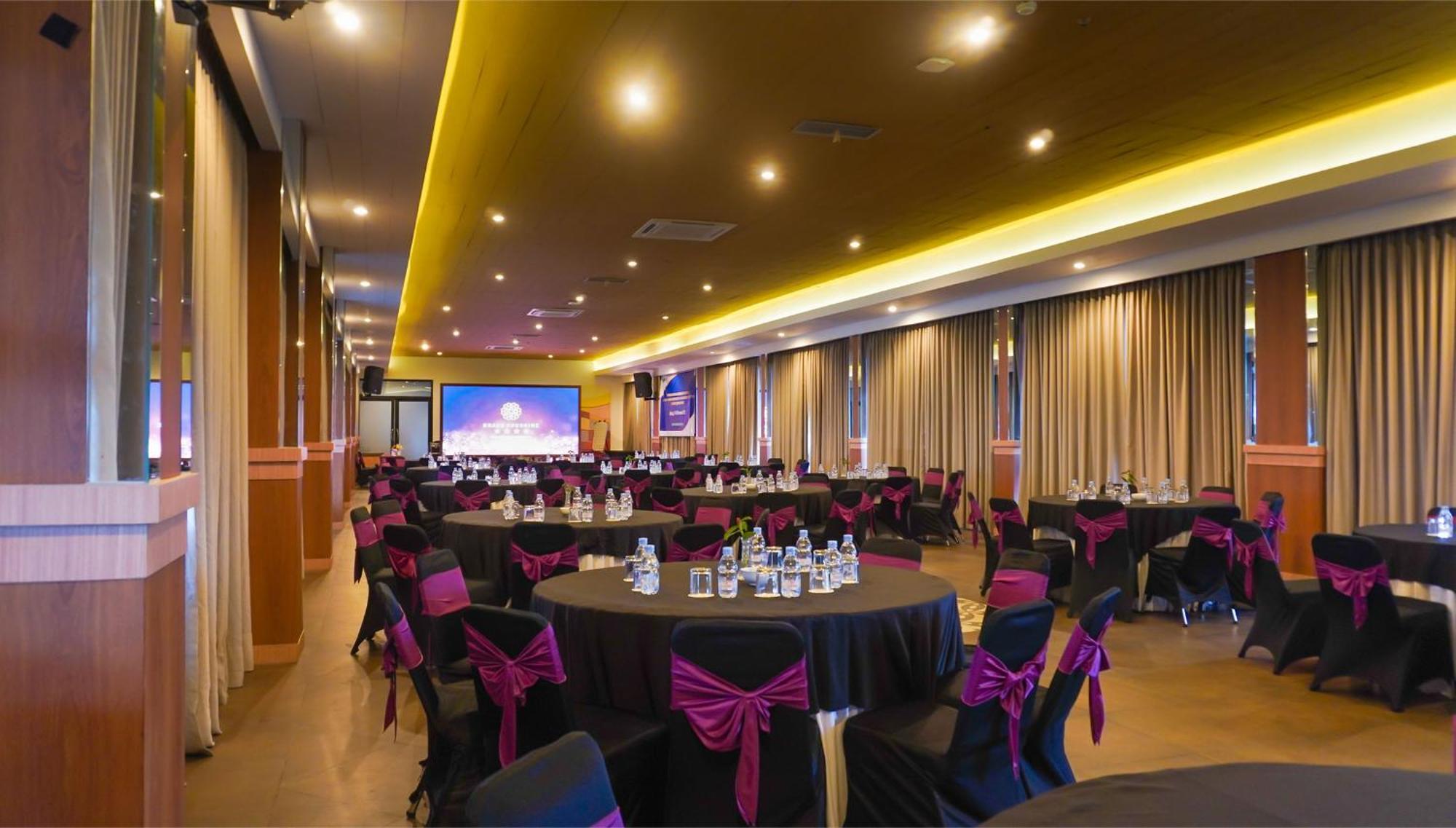 Grand Sunshine Resort & Convention Soreang Exterior foto